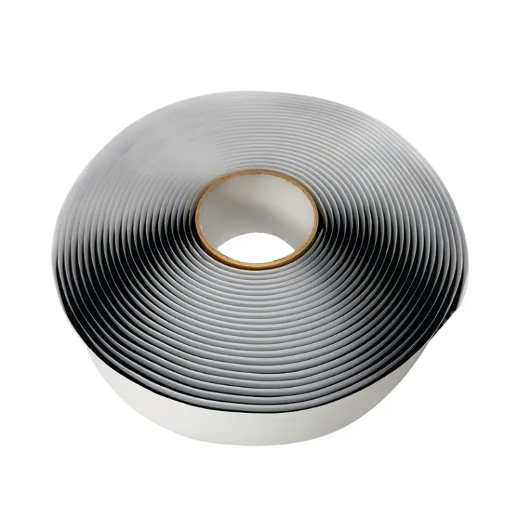 Custom-color noise-reduction sealing strip for door and window slots